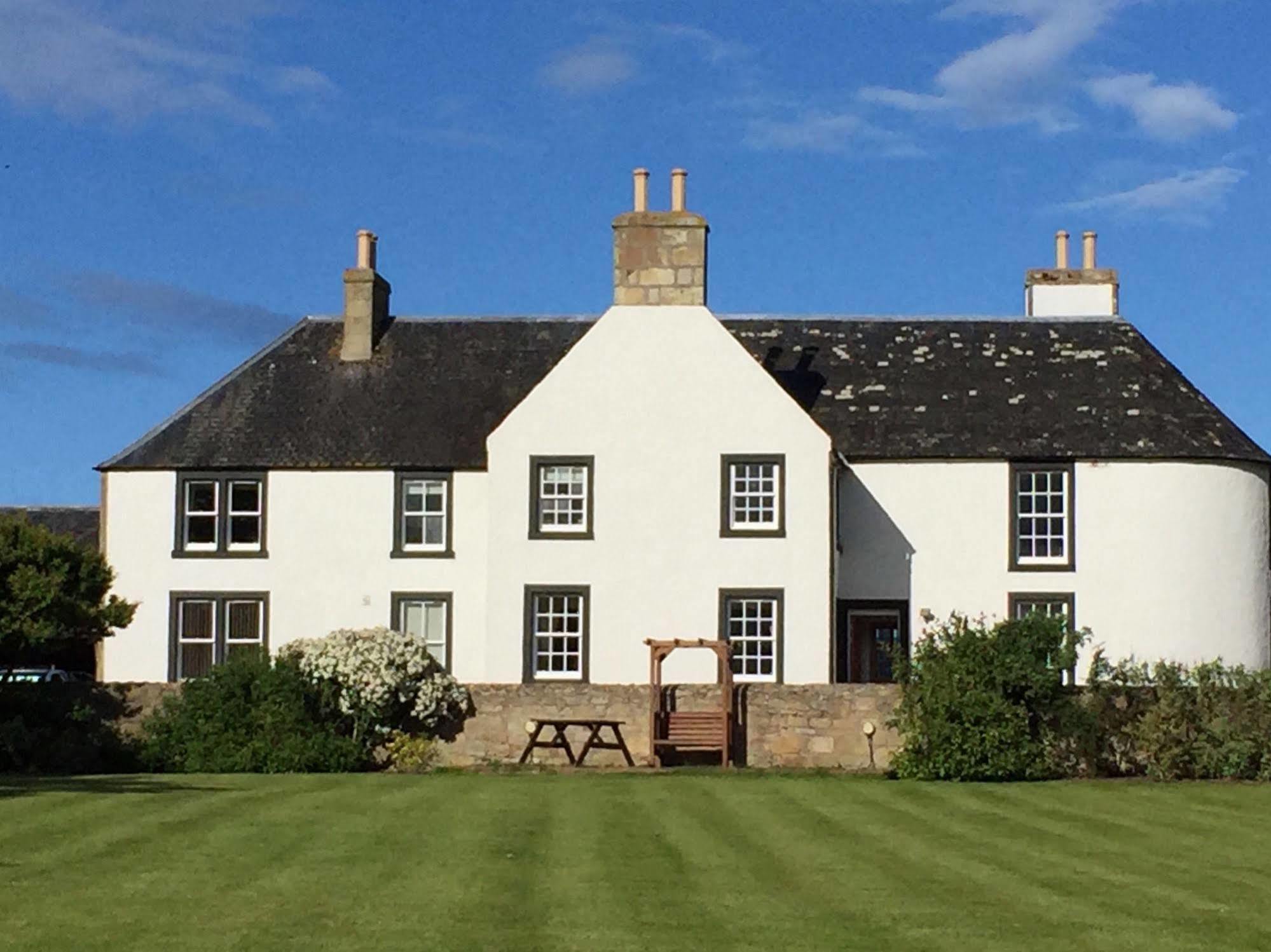 Bed and Breakfast Tarrel Farmhouse à Portmahomack Extérieur photo