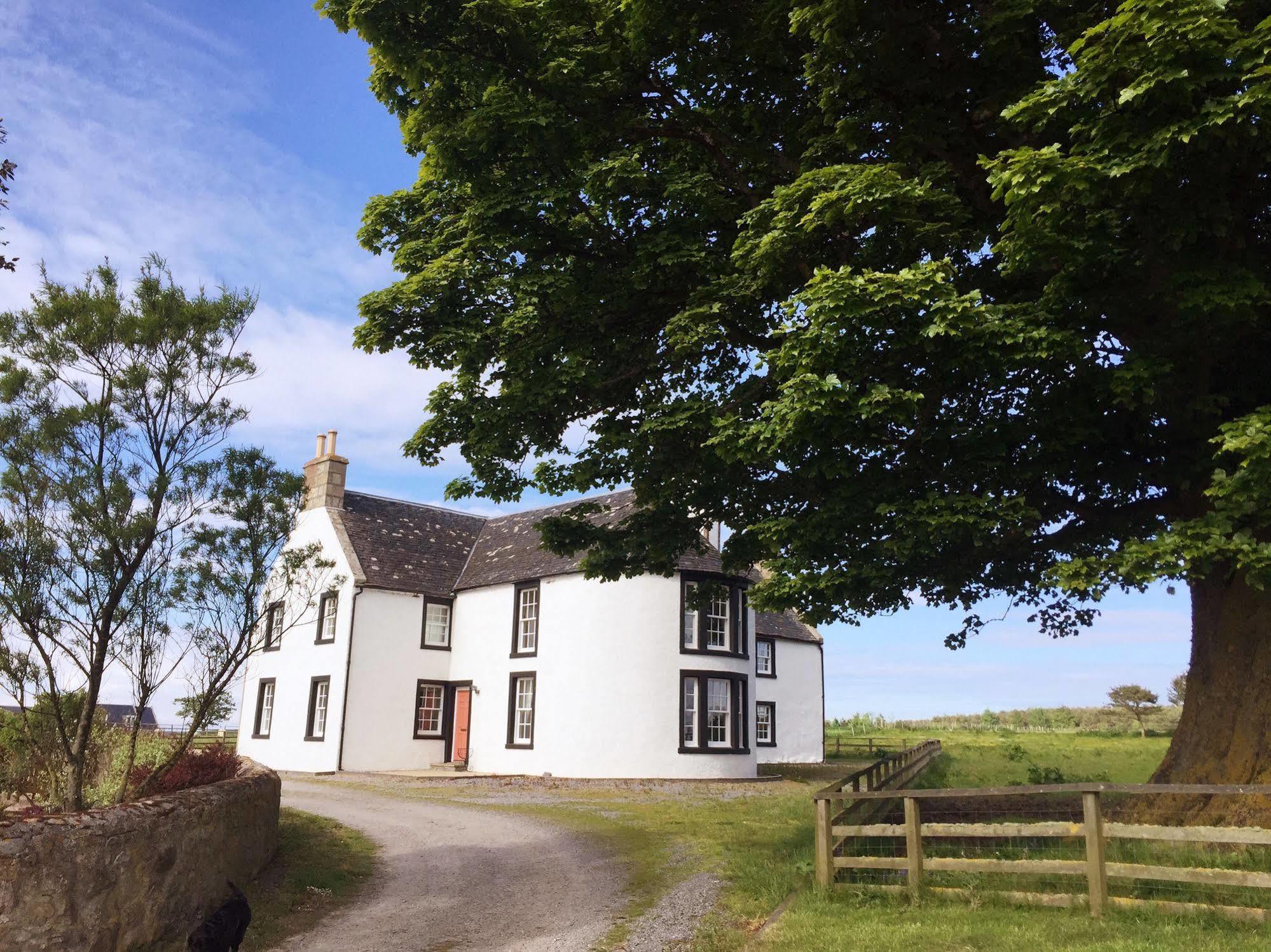 Bed and Breakfast Tarrel Farmhouse à Portmahomack Extérieur photo